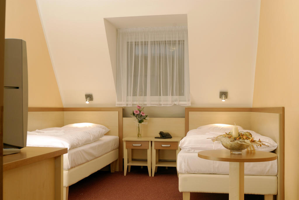Wellness Hotel Diana Velké Losiny Zimmer foto